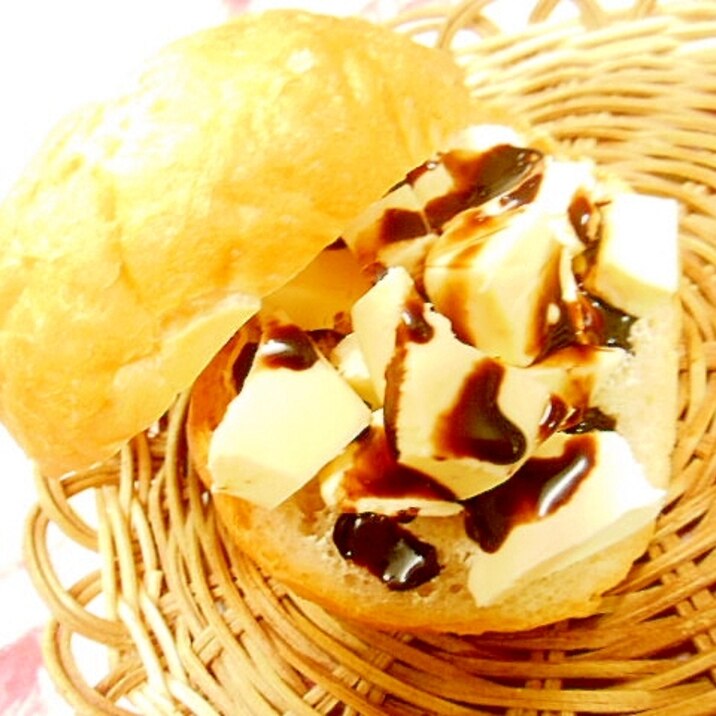 ブールde❤クリチとアーモンドチーズのチョコサンド
